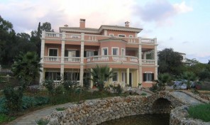 Villa in Corfu Code:1061