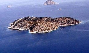 Island in Saronic Gulf Code:1124
